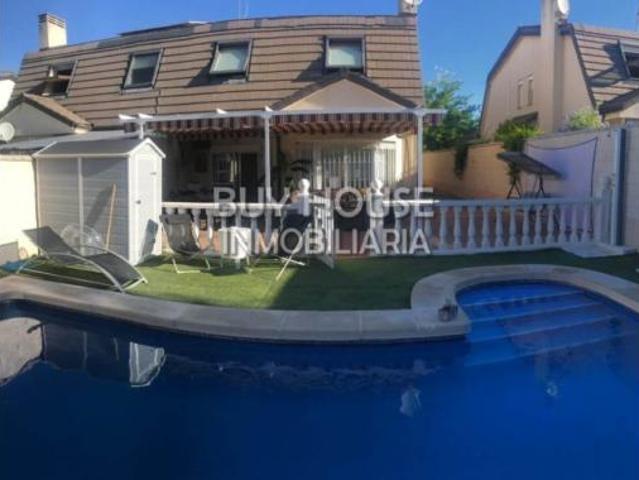 Chalet en venta en El Señorío de Illescas, Illescas