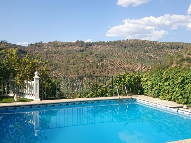 Chalet en venta en Iznatoraf, Andalucía
