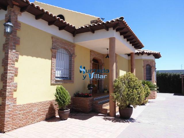 Chalet en venta en Torreperogil, Andalucía