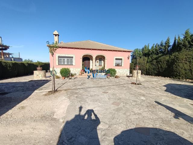 Chalet en venta en Torreperogil, Andalucía