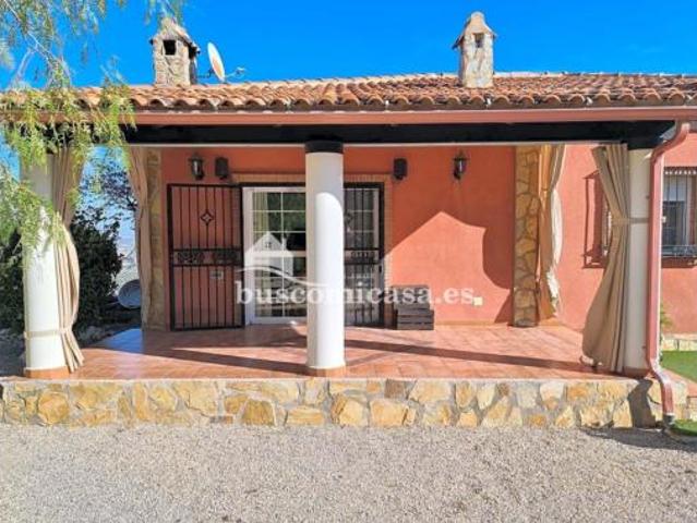 Chalet en venta en Jaén