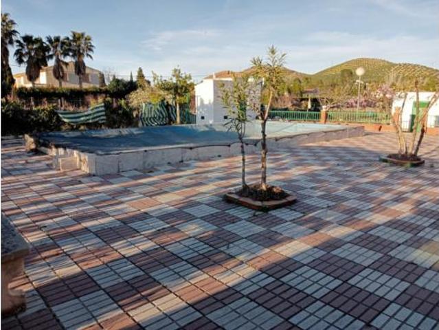 Villa en venta en Jaén