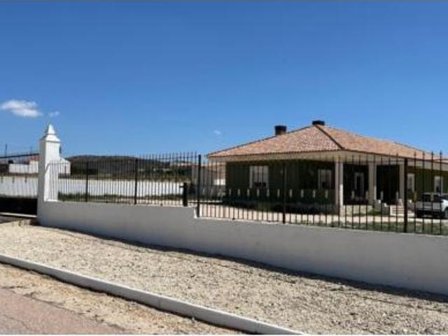 Chalet en venta en La Estacada, Altiplano