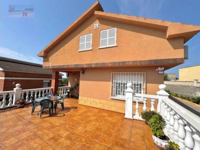 Chalet en venta en el Priorat de la Bisbal, Baix Penedès