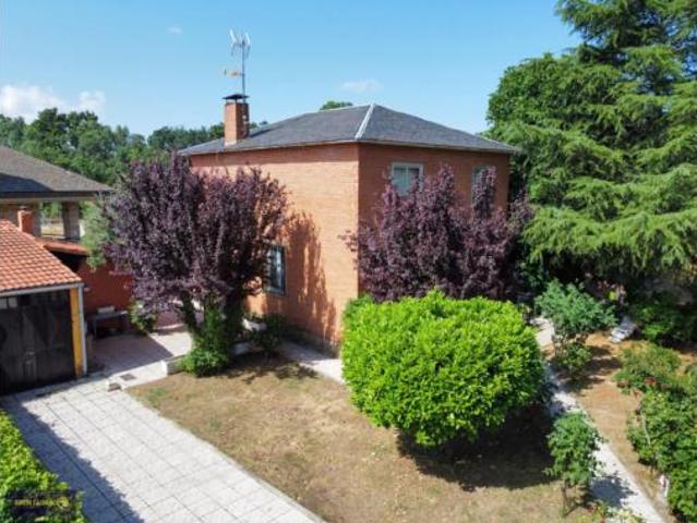 Chalet en venta en La Cabrera, Madrid