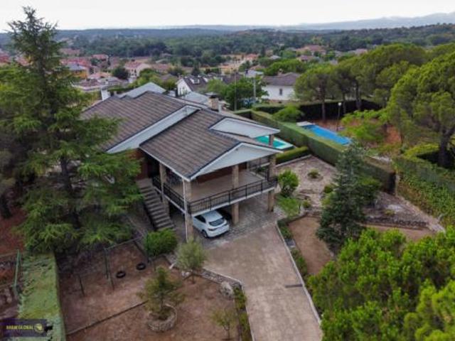 Chalet en venta en La Cabrera, Madrid