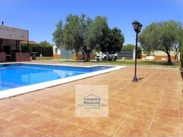 Chalet en venta en El Rinconcillo, La Carlota