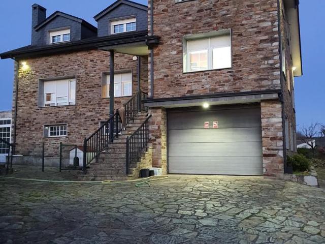 Chalet en venta en Vedra, Santiago
