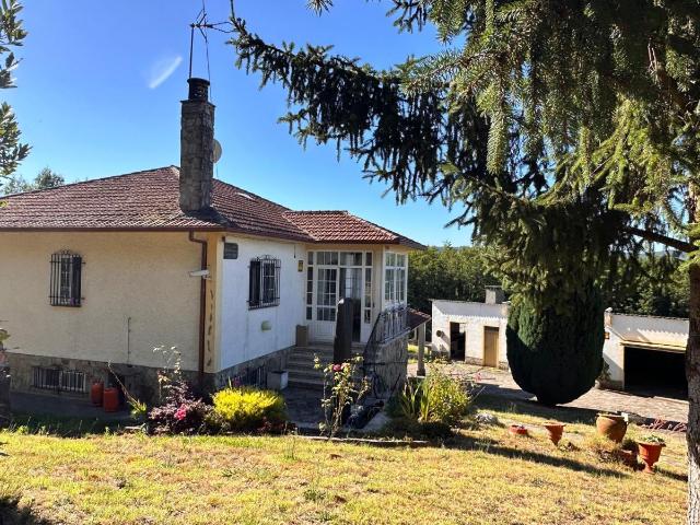 Chalet en venta en Vedra, Santiago