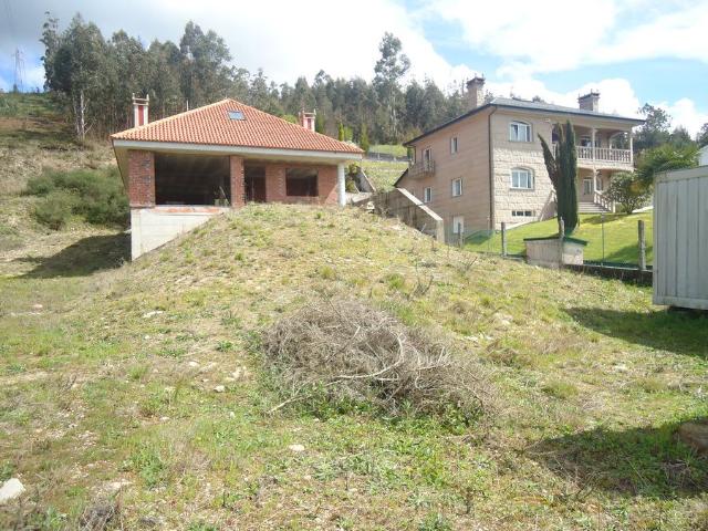 Chalet en venta en Ames, Santiago