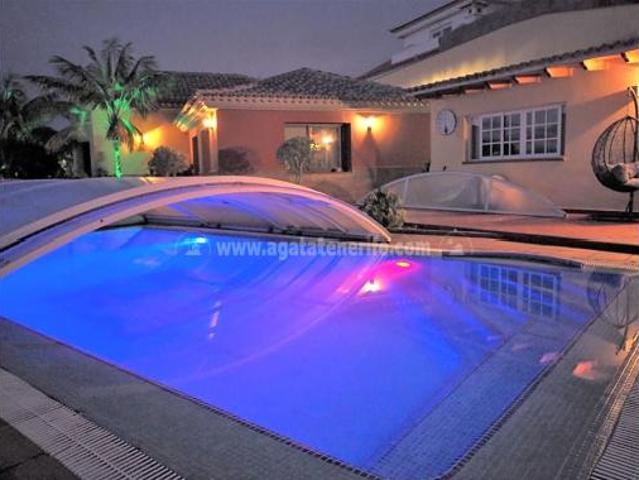 Villa en venta en Tenerife, El Farrobo
