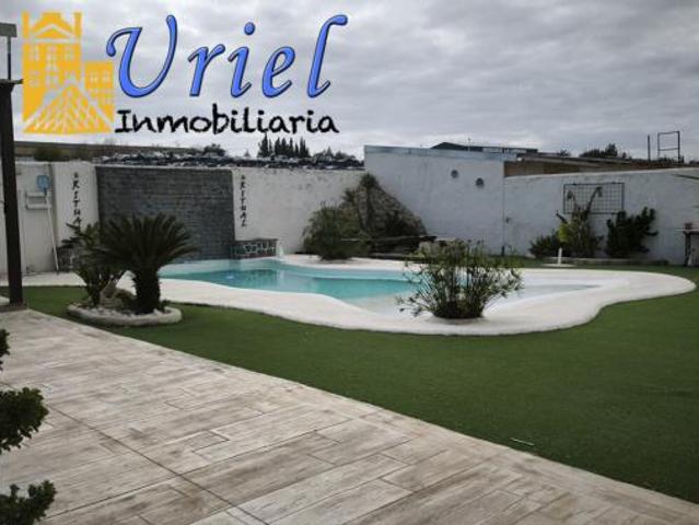Chalet en venta en Villanueva del Rey, Écija
