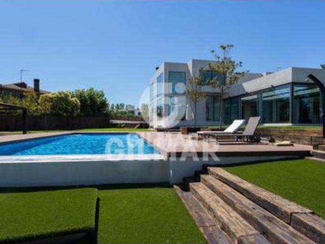 Chalet en venta en Valdelasfuentes, Alcobendas