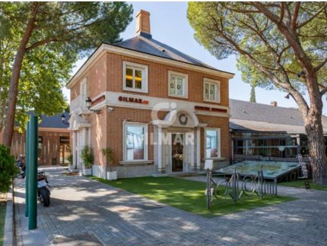 Villa en venta en Alcobendas, Valdefuentes