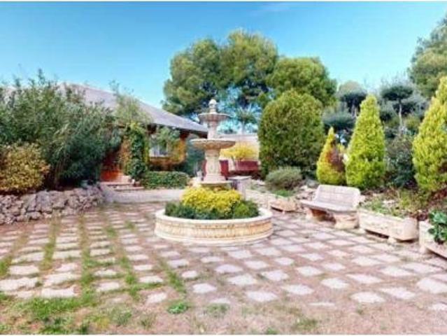 Chalet en venta en La Muela, Alto de la Muela
