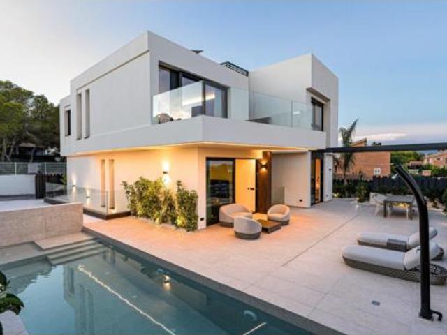 Villa en venta en La Nucia, Urbanización Pla de Garaita