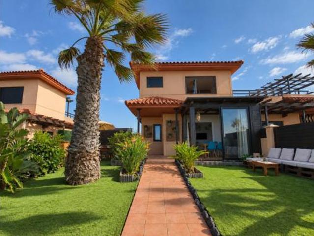 Chalet en venta en Lajares