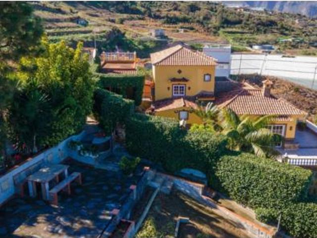 Chalet en venta en La Perdoma, La Orotava