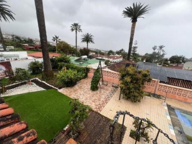 Chalet en venta en Las Cuevas, La orotava