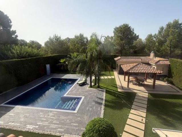 Chalet en venta en Rascanya, el Camp de Túria