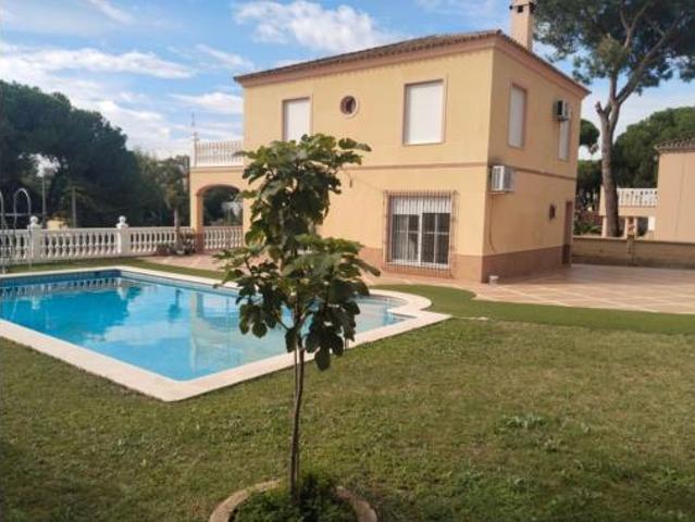 Chalet en venta en La Puebla Del Río, Andalucía