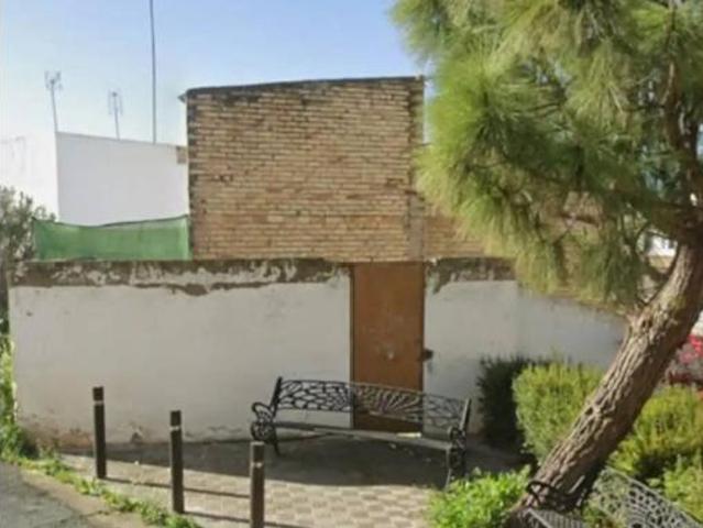 Chalet en venta en La Puebla Del Río, Andalucía