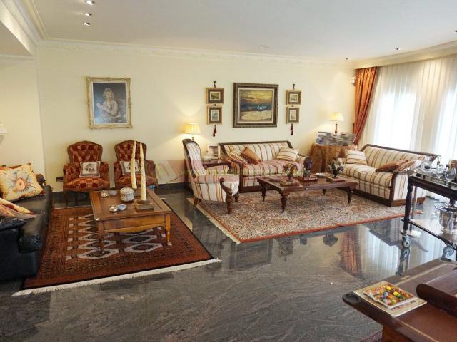 Chalet en venta en Villapatro, Lardero