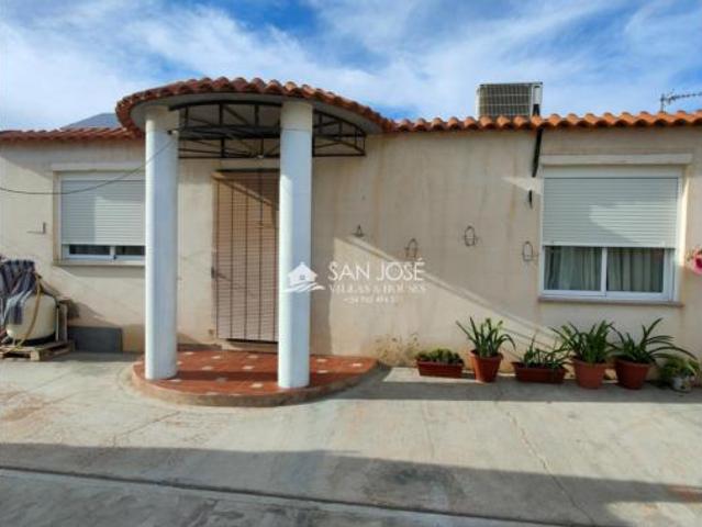 Chalet en venta en el Vinalopó Mitjà / El Vinalopó Medio, Valencia
