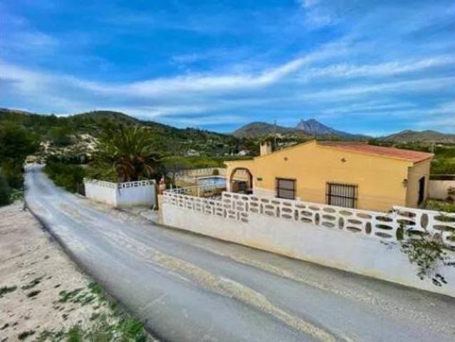Chalet en venta en la Marina Baixa, Valencia
