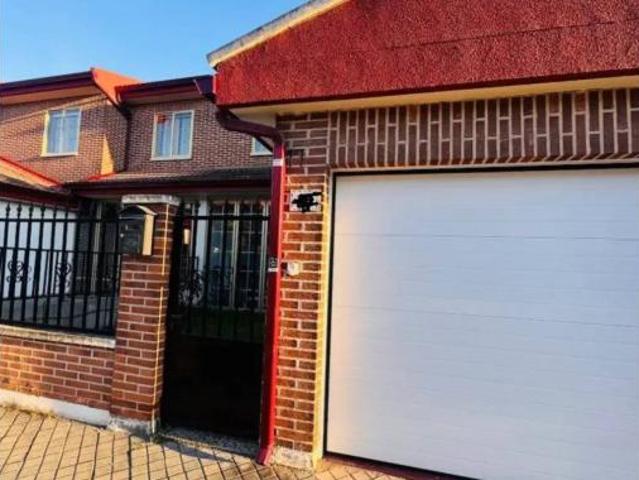 Chalet en venta en Laguna De Duero, Castilla y León
