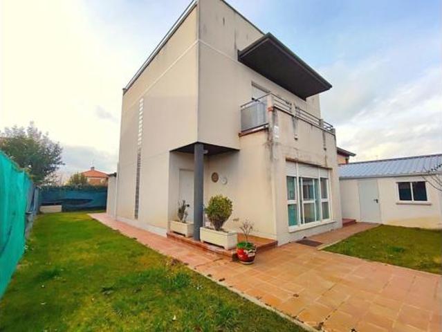 Chalet en venta en Laguna De Duero, Castilla y León