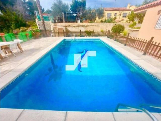 Chalet en venta en l'Alcalatén, Valencia