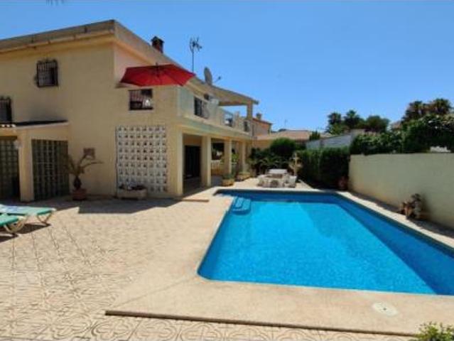 Chalet en venta en Urbanització Belmonte-L'Oasi, la Marina Baixa