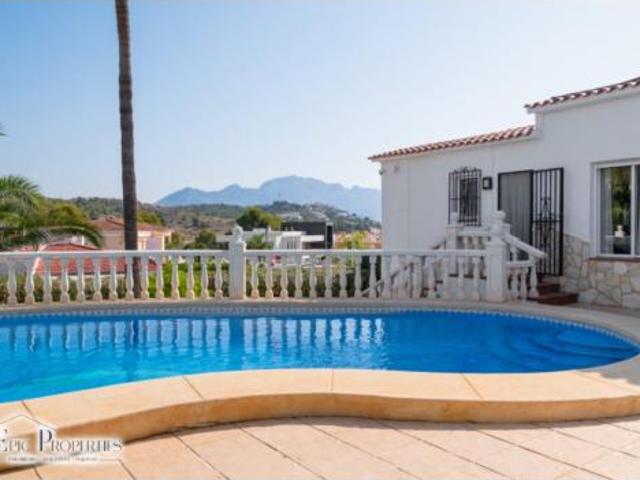 Chalet en venta en Urbanització Belmonte-L'Oasi, la Marina Baixa