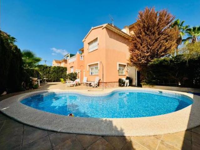 Chalet en venta en la Marina Baixa, Valencia