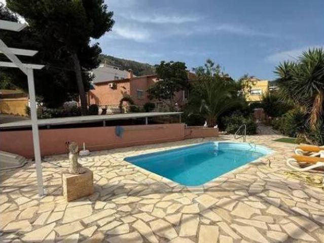 Chalet en venta en la Marina Baixa, Valencia
