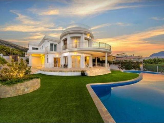 Villa en venta en L'alfàs Del Pi