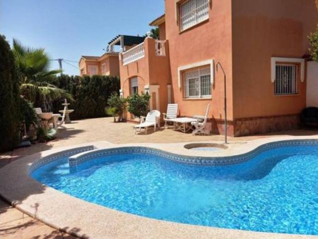 Chalet en venta en la Marina Baixa, Valencia