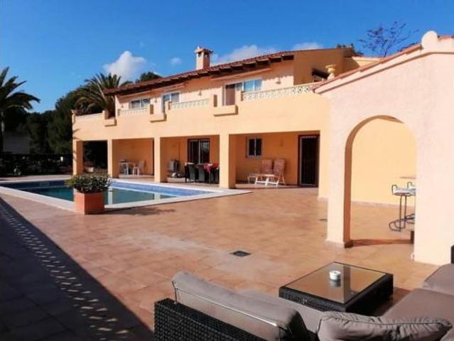 Villa en venta en L'alfàs Del Pi, Arabí