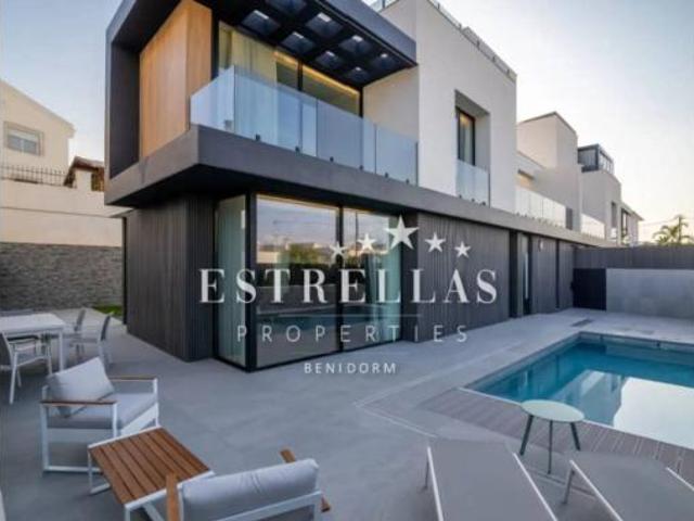 Chalet en venta en la Marina Baixa, Valencia