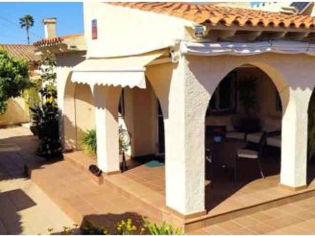 Chalet en venta en Pla Parcial Platja, la Marina Baixa