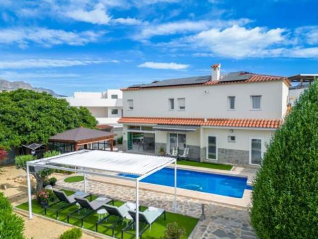 Chalet en venta en la Marina Baixa, Valencia