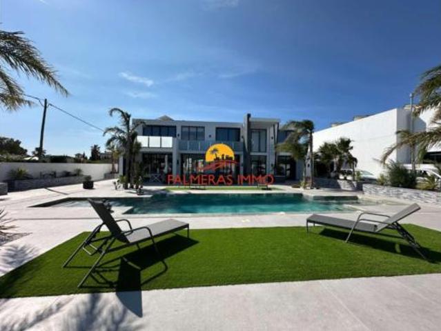 Chalet en venta en les Tres Cales, l'Ametlla de Mar
