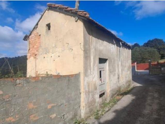 Chalet en venta en Castandiello, Langreo