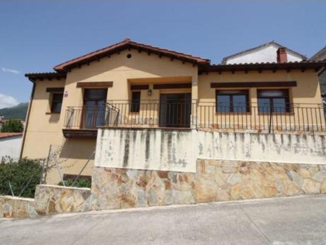 Chalet en venta en Lanzahíta, Ávila