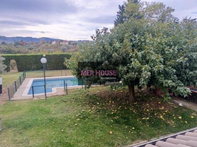Chalet en venta en Lardero, La Rioja