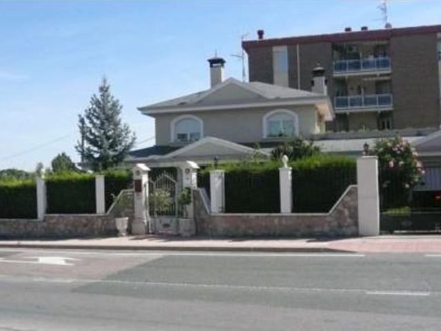 Chalet en venta en Urbanización Los Acedas, Lardero