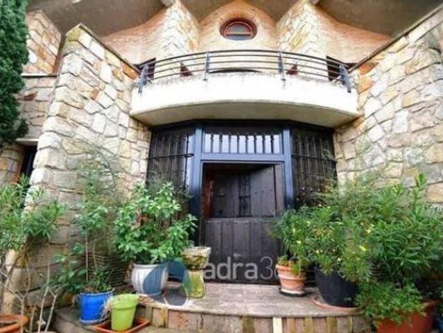 Chalet en venta en Villapatro, Lardero