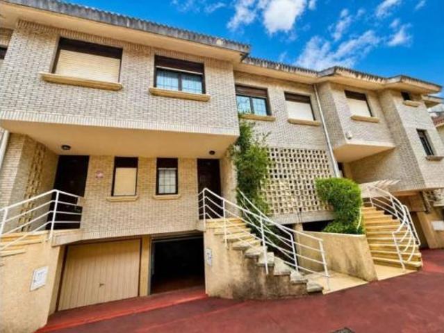 Chalet en venta en Laredo