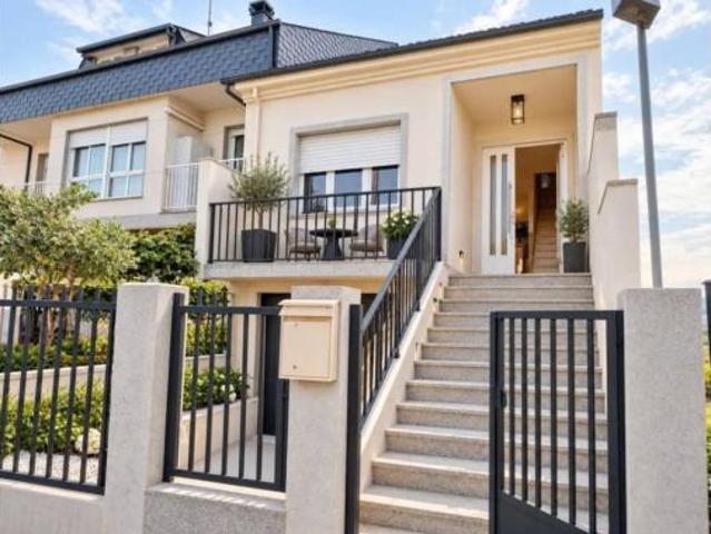 Chalet en venta en Larouco